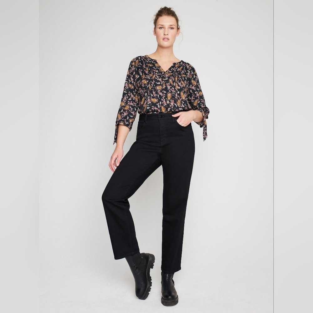 Size 14W Westport black stretch jeans